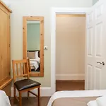 Carlton House 1 *