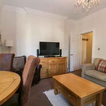Carlton House 1 דירה קזיק